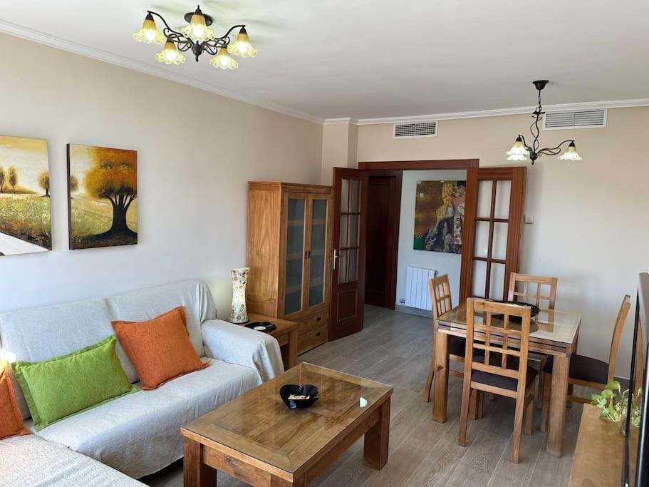 Piso En Linares Zona Centro Con Parking Gratis Apartment Exterior photo